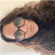 Técnico en artes plásticas y modelismo de indumentaria; Profesora de Patronaje y Confección con mas de 3 años de experiencia.